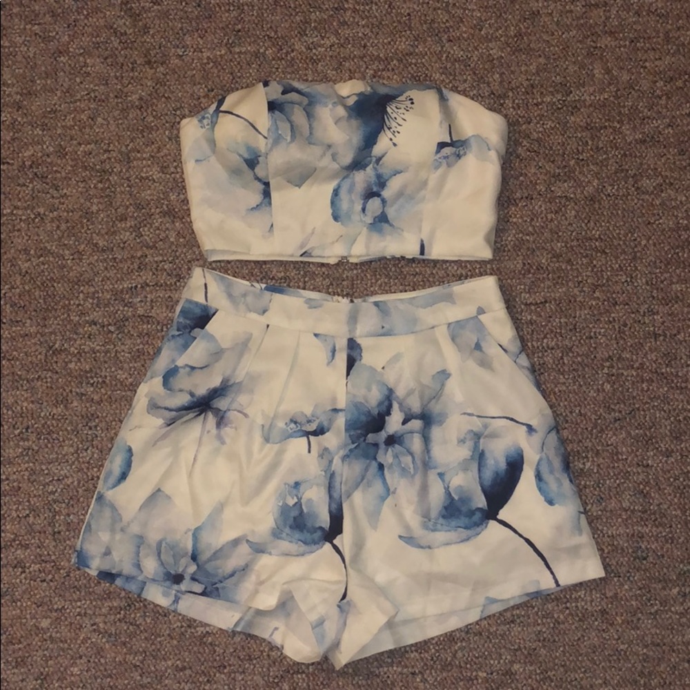 Two Piece Set